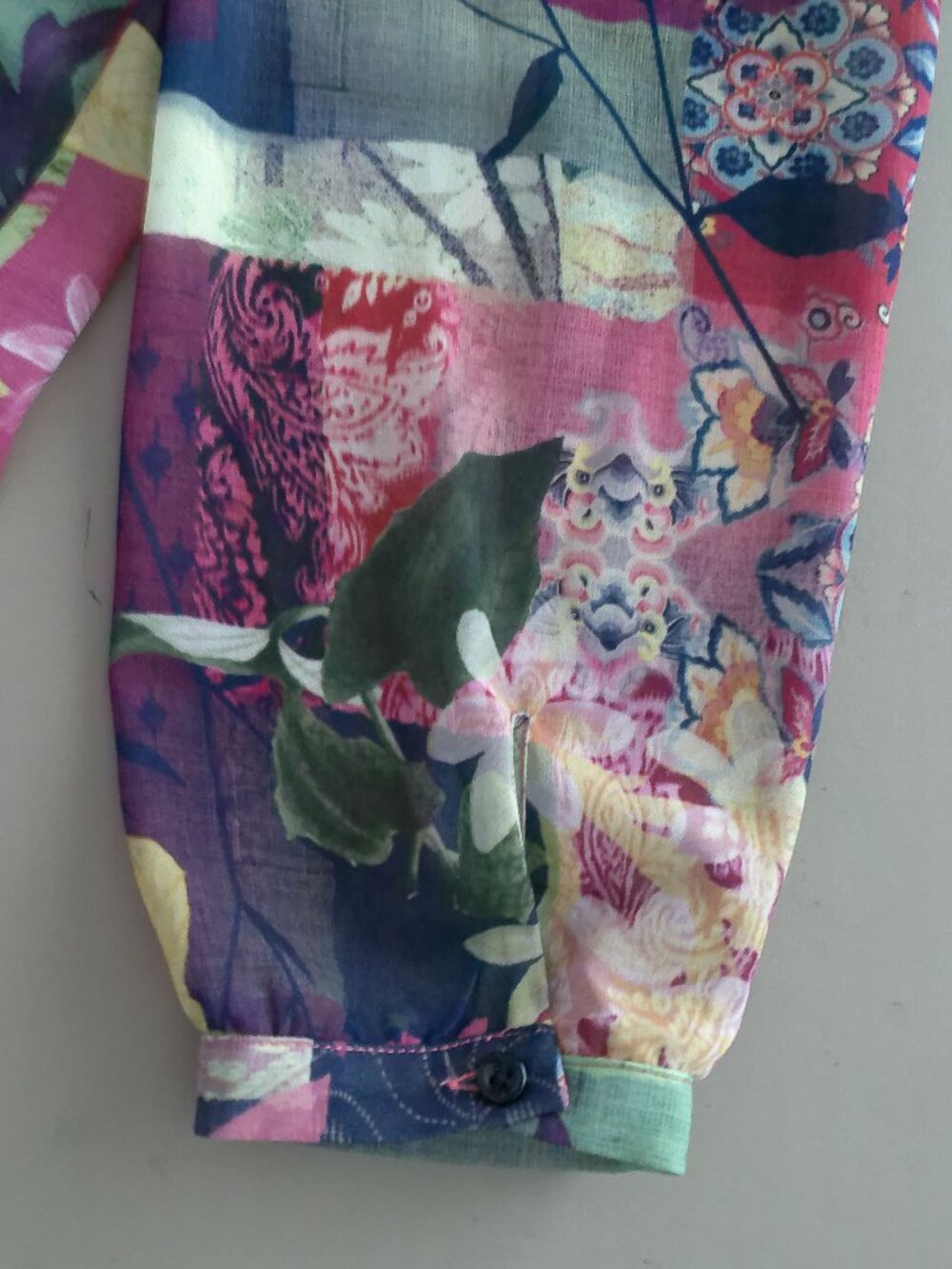 CHRISTOPHER & BANKS Long Sleeve Tie V-Neck Navy Blue Patchwork Floral Blouse L - Picture 9 of 11